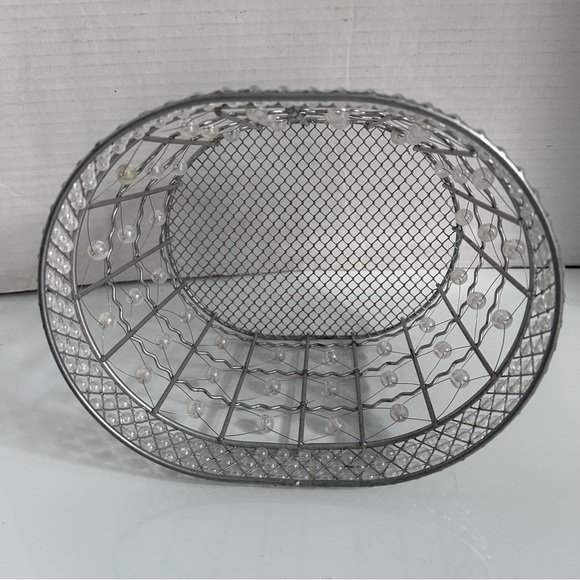 Oval beaded silver metal Artisian basket - Picture 4 of 6